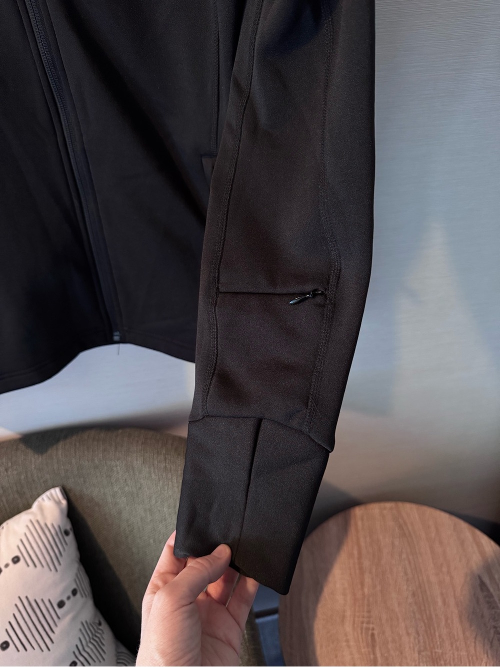 The North Face Black Softshell Performance Jacket - Picture 9 of 9